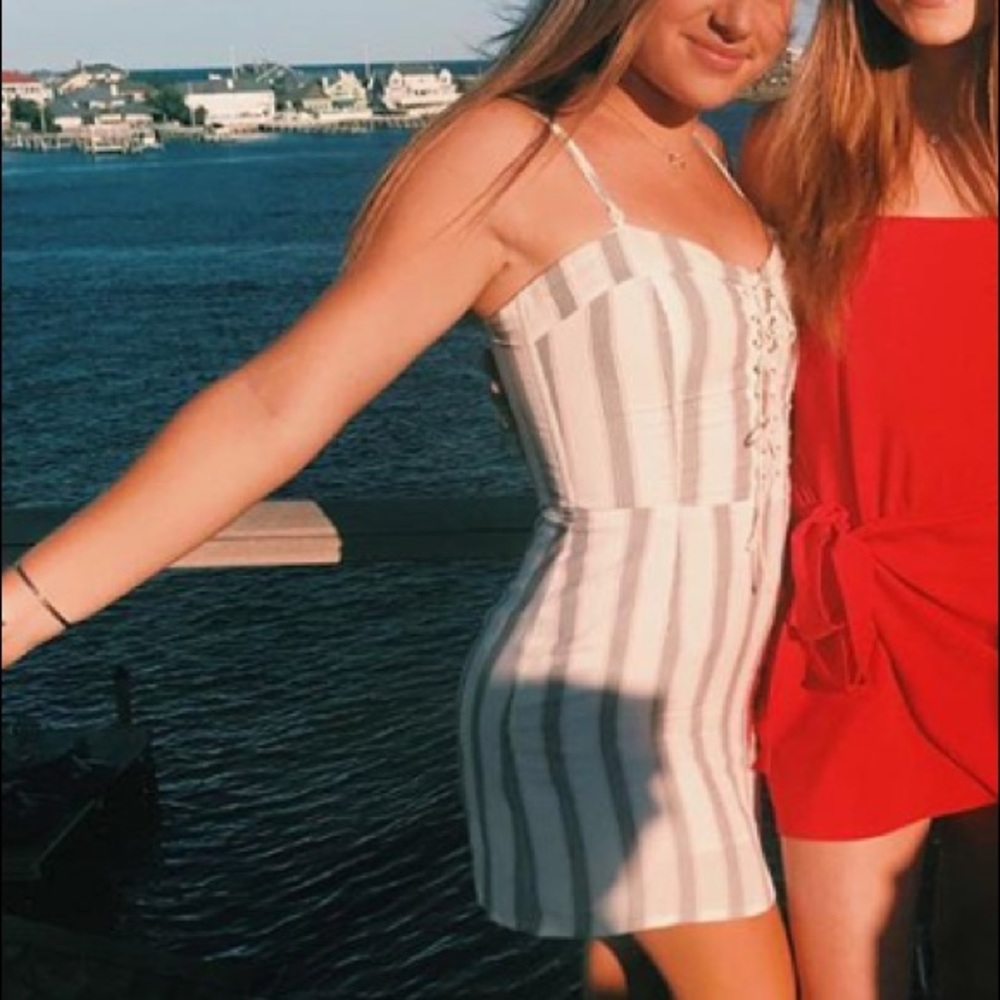 Front lace up summer dress